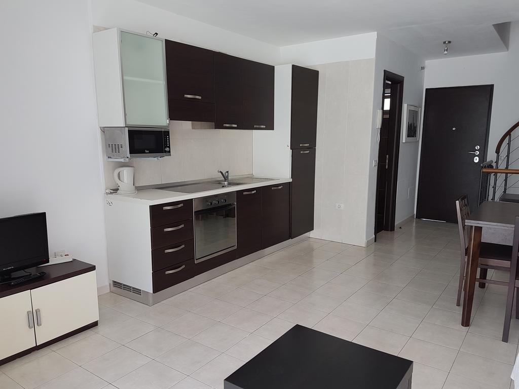 Duplex Apartments Nirvana กาเยาซัลวาเค ภายนอก รูปภาพ
