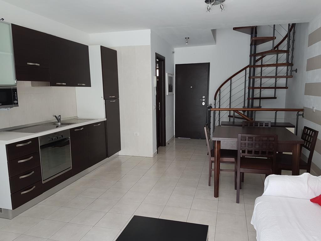 Duplex Apartments Nirvana กาเยาซัลวาเค ภายนอก รูปภาพ