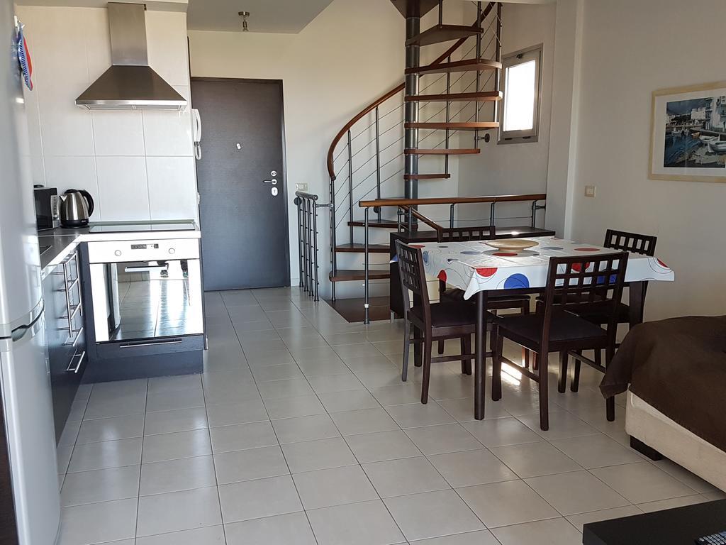 Duplex Apartments Nirvana กาเยาซัลวาเค ภายนอก รูปภาพ